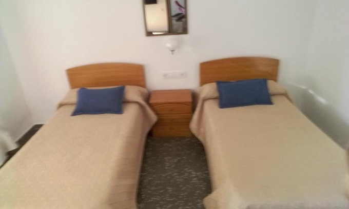 Casinos House | Discover Cozy Guest Houses in Casinos, Spain with Great Amenities