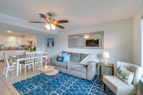 Siguenza Cove House | Family-Friendly Pensacola Townhome Near Downtown Attractions