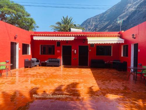 Las Puntas House | Pet-Friendly Pensión Casa Trudo with Oceanfront Views