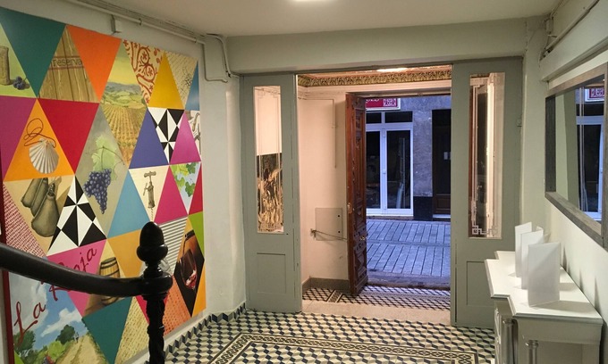 Logrono Historic Centre House | Discover Pensión La Bilbaina - Ideal for Families in Logroño