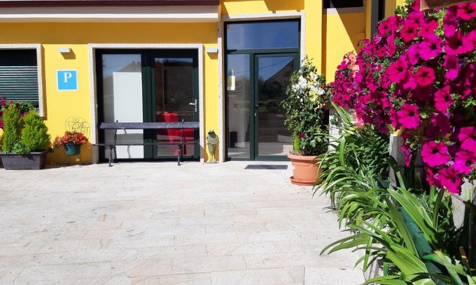 Baiona House | Discover Pensión O Escondidino: 9.2/10 Rated Getaway