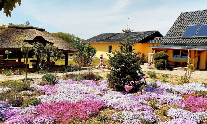 Neuhausen/Spree Apartment | Cozy Pension am Reethaus - Family-Friendly Ocean View Apartment