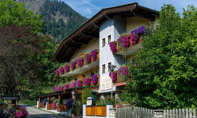 Doebriach House | Pet-Friendly Escape at Pension Appartements Kirchenwirt