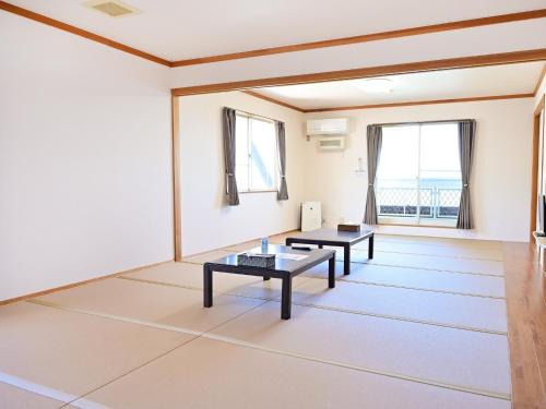 Minami-komatsu Hotel | Family-Friendly Getaway at Pension B,B, Dylan - Vacation Stay