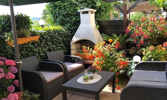 Ockfen Cottage | Cozy Pension Biewer with Ocean View & Breakfast Included