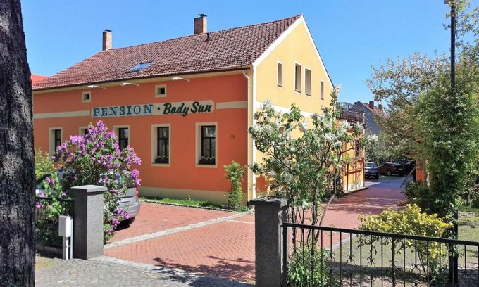 Niesky House | Family-Friendly Stay at Pension Body Sun with Breakfast Included