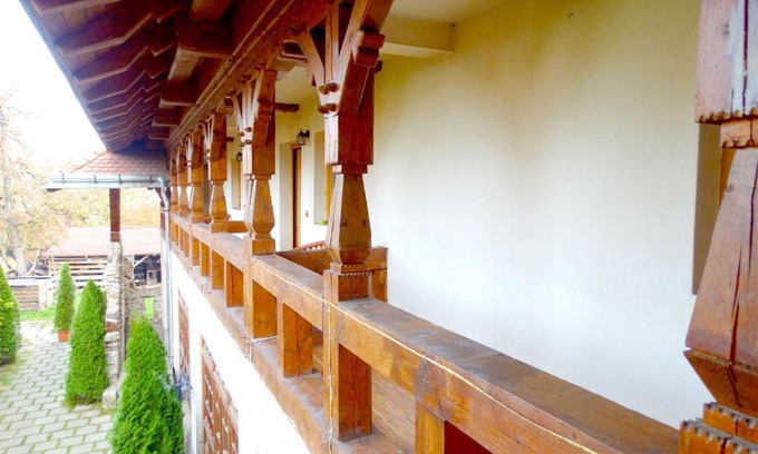 Sighetu Marmatiei House | Discover Pension Casa Iurca: 4-Star Stay with Family-Friendly Amenities