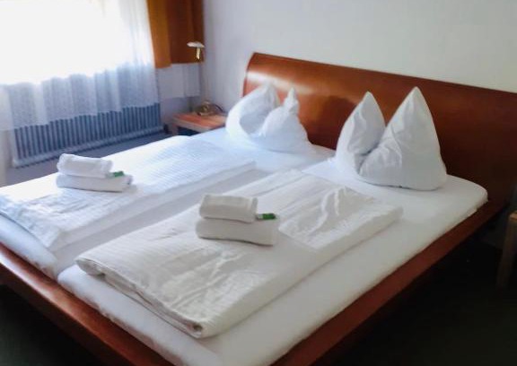 Spittal an der Drau House | Central Pension: Family & Pet-Friendly Comfort Awaits
