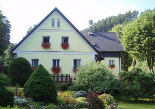 Teplice nad Metuji House | Relaxing Stay at Pension Dita - Adršpach with Breakfast