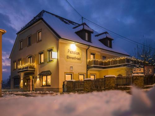 Kindberg House | Pet-Friendly Pension Ehrenfried with Ocean View & Breakfast