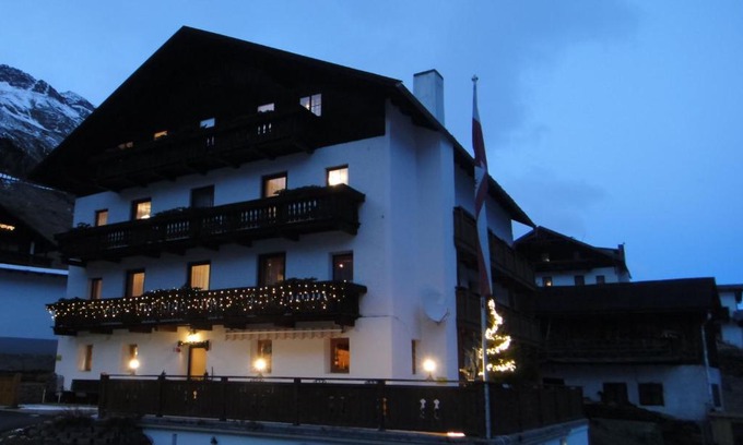 Vent House | Top-Rated Pension Elisabeth: Pet & Child Friendly Stay
