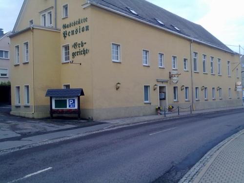 Großhartmannsdorf House | Budget-Friendly Pension Erbgericht: Pet & Child Friendly Stay