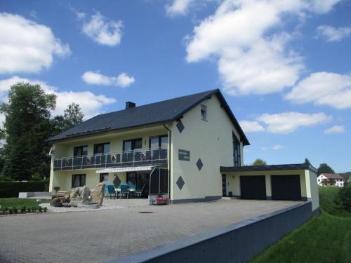 Mehlmeisel House | Pet-Friendly Pension Erika with High Guest Ratings of 8.8