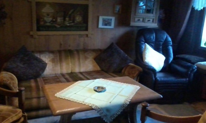 Alhausen House | Cozy Pension Familie Schwarz: Pet-Friendly & Breakfast Included