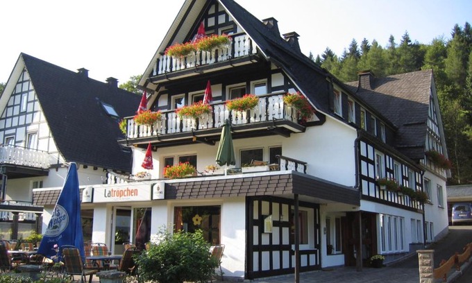 Schmallenberg House | Discover Pension & Ferienhaus Latröpchen - Rated 9/10 Stay