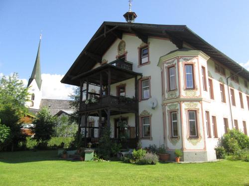 Koessen House | Child-Friendly Pension Florian am Park - Rated 8.3/10