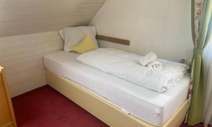 Hundsbach House | Cozy Pension Forelle: Double Room with Breakfast in Hundsbach