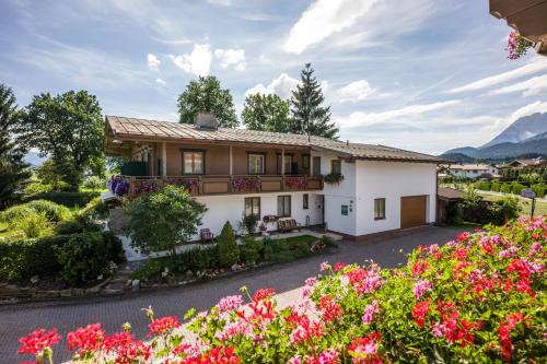 Sankt Johann in Tirol Bed & Breakfast | Pet-Friendly Pension Garni Appartement Ortner with Breakfast