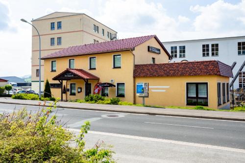 Sondershausen House | Family-Friendly Stay at Pension & Gaststätte Zur Salzgrube