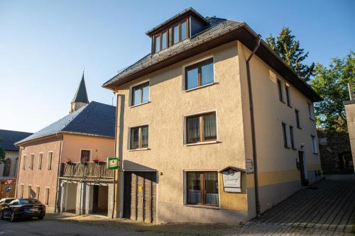 Oberwiesenthal House | Family-Friendly Retreat at Pension Glückauf - Rated 8.8/10