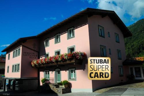 Medraz House | Exceptional Pension Gletscherblick: Family-Friendly Retreat