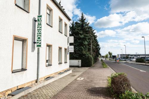 Burghausen-Rueckmarsdorf House | Family-Friendly Stay at Katharina & Steffen Greiser's Pension