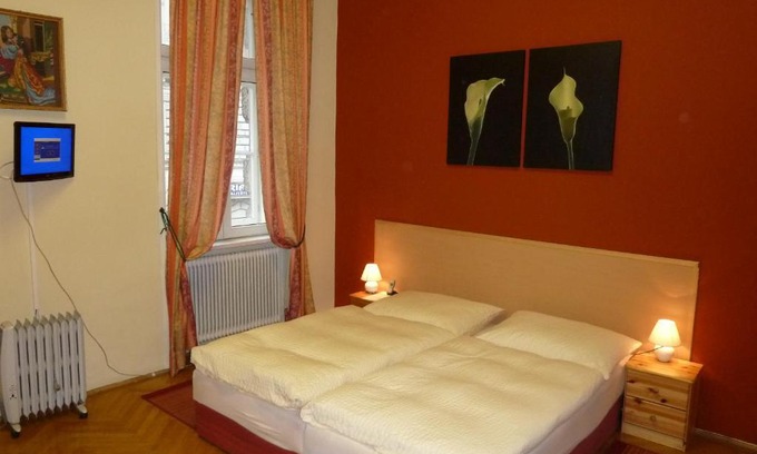 Roßau Bed & Breakfast | Family-Friendly Stay at Pension Gross with Great Reviews