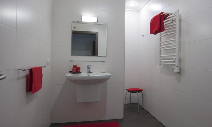 Urnieta House | Discover Pension Guria Jatetxea: Family-Friendly Stay