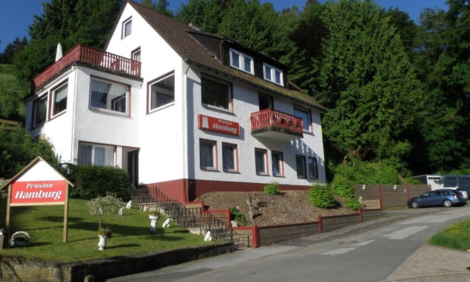 Bad Grund House | Pet-Friendly Pension Hamburg with Breakfast & Family Amenities