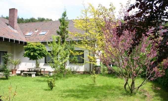 Wolfsbach House | Pet-Friendly Pension Haus zum Schlehenberg with Great Ratings
