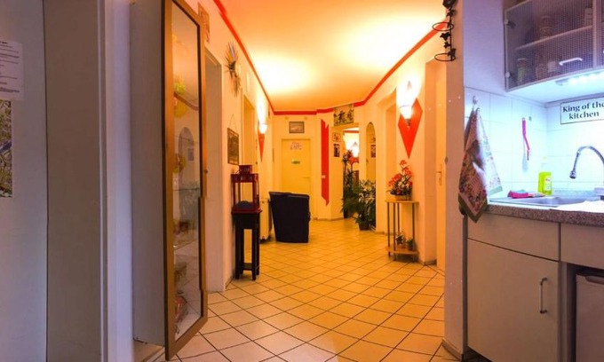 Leipziger Vorstadt House | Budget-Friendly Stay at Pension Helgoländ - Reviewed 7/10
