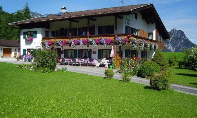 Bischofswiesen House | Oceanfront Comfort at Pension Herzoghäusel - Rated 9.2/10