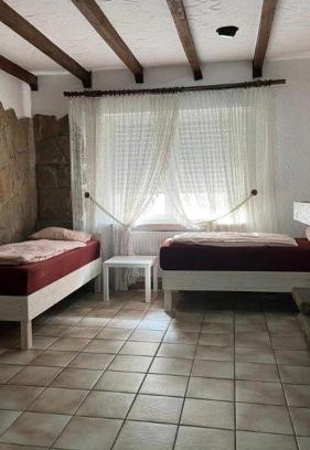 Osnabrueck Apartment | Family-Friendly Pension Highway Ferienwohnung in Osnabrück