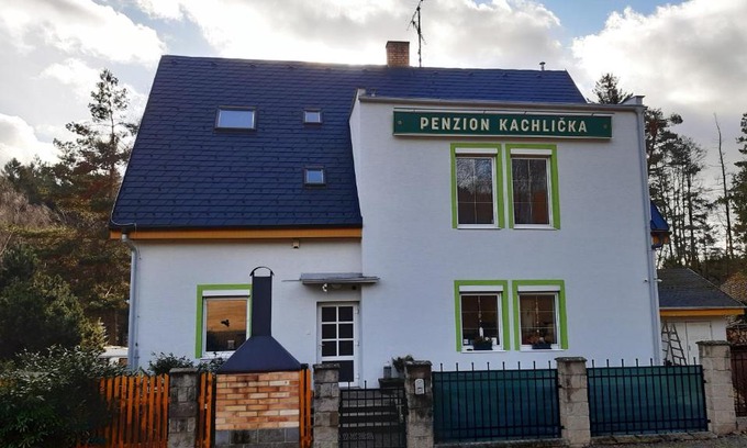 Vez House | Discover Pension Kachlicka: Family-Friendly with Pool Access