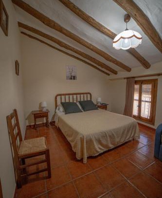Cuevas de Canart House | Pet-Friendly Retreat at Pension Las Cuevas de Cañart