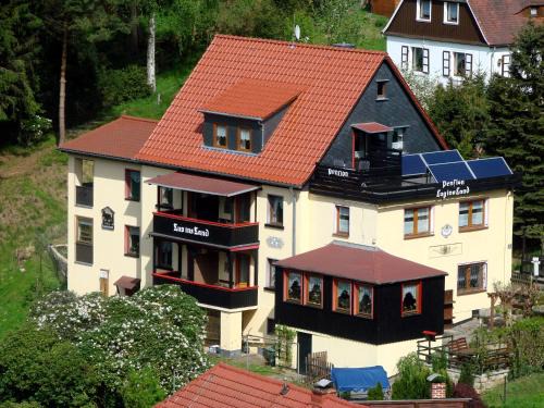 Niederrathen House | Inviting Pension "Lug ins Land" - Family-Friendly Retreat