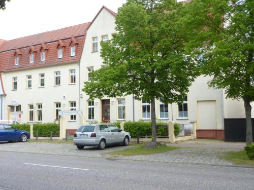 Gross Schoenebeck House | Family-Friendly Retreat at Pension Märkische Bauernstube