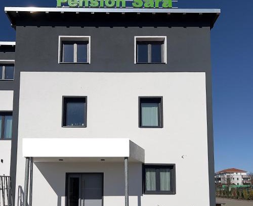 Magdeburg House | Family-Friendly Pension Sara: Relax & Enjoy Your Stay