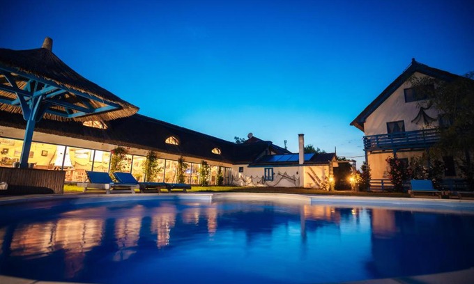 Dunavatu de Jos House | Pet-Friendly Pension Sharaiman with Oceanfront Views