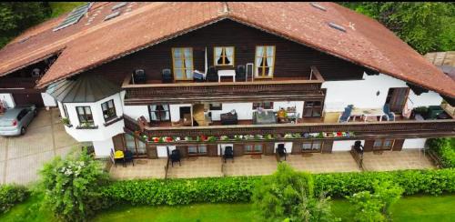 Zwiesel House | Pension Sonnleit´n: Ideal Getaway for You and Your Dog