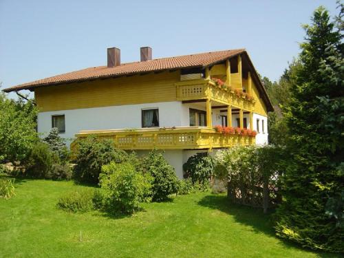 Haarbach House | Budget-Friendly Stay at Pension Steiger for Families