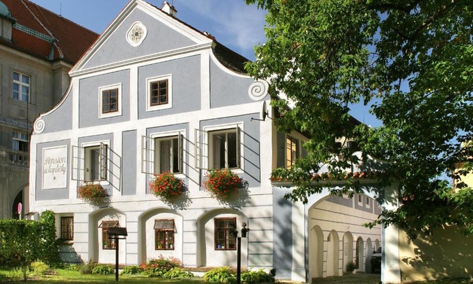 Cesky Krumlov House | Guest Rated 9.7: Pension U Kapličky with Free Breakfast
