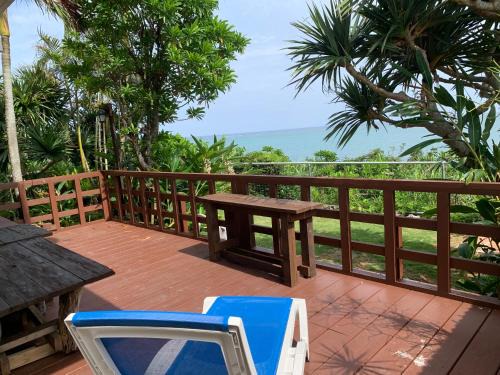 Ginoza House | Outstanding Pension Umi no soba with Oceanfront Views