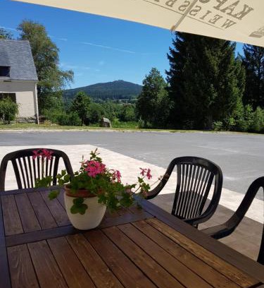 Nagel House | Pet-Friendly Pension Reithmeier with Top Guest Ratings