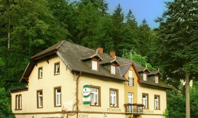 Sud House | Pet-Friendly Pension Waldheim: Rated 8.4 for Family Comfort