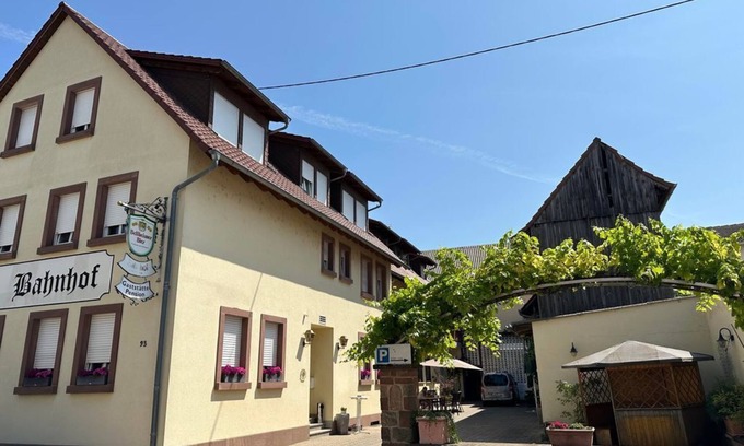 Morlheim Bed & Breakfast | Pension Zum Bahnhof - Cozy Double Room with Ocean View