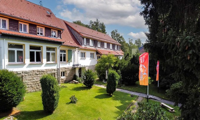Schierke House | Relax at Pension zum Hexenstieg: Pet-Friendly Retreat
