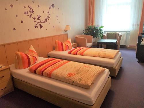 Zschopau House | Pet-Friendly Pension Zur Altdeutschen with Great Guest Ratings