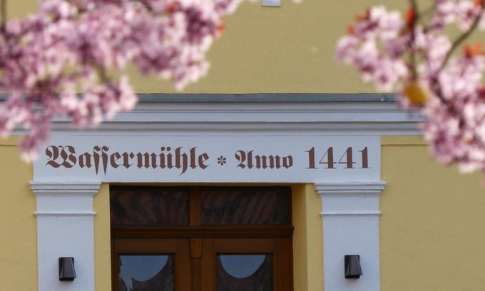 Bad Belzig Bed & Breakfast | Welcoming Pension Zur Mühle: Pet-Friendly with Breakfast & Hot Tub