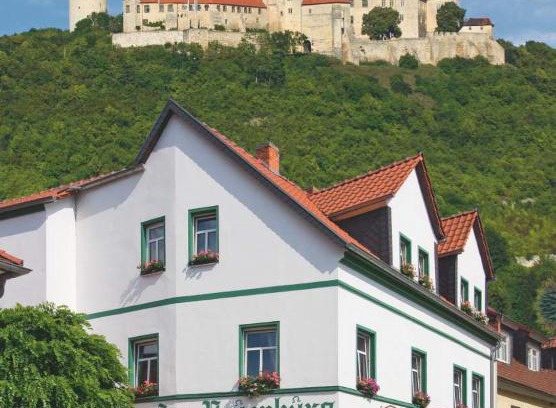 Freyburg House | Pet-Friendly Retreat at Pension Zur Neuenburg - 8.8/10 Rating